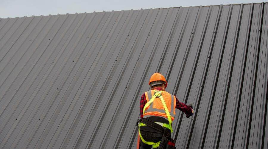 Professional metal roof installation services in Zephyrhills, FL